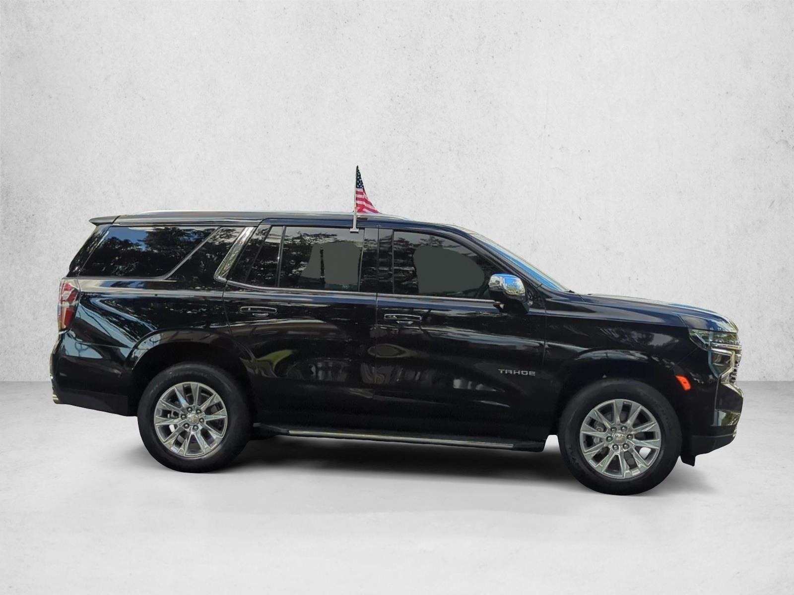 2023 Chevrolet Tahoe Premier photo 3
