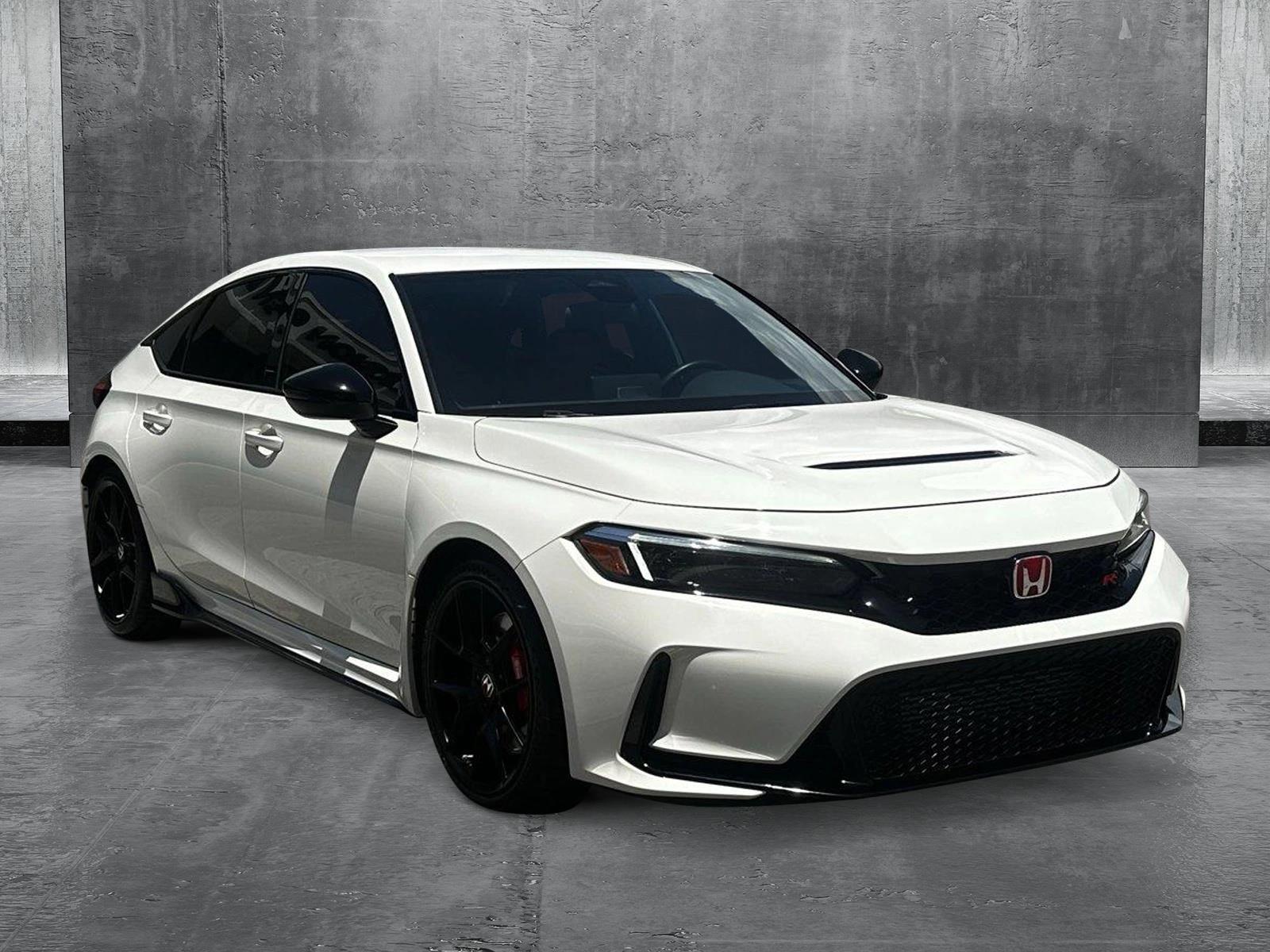 2024 Honda Civic Type R photo 3