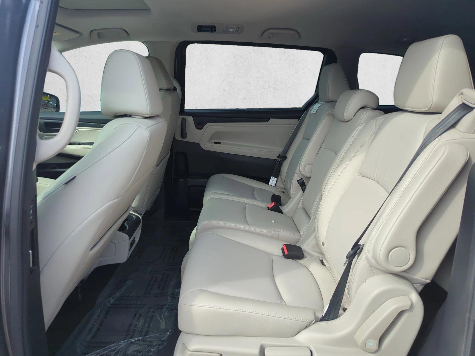 2026 Honda Odyssey EX-L - Photo 15