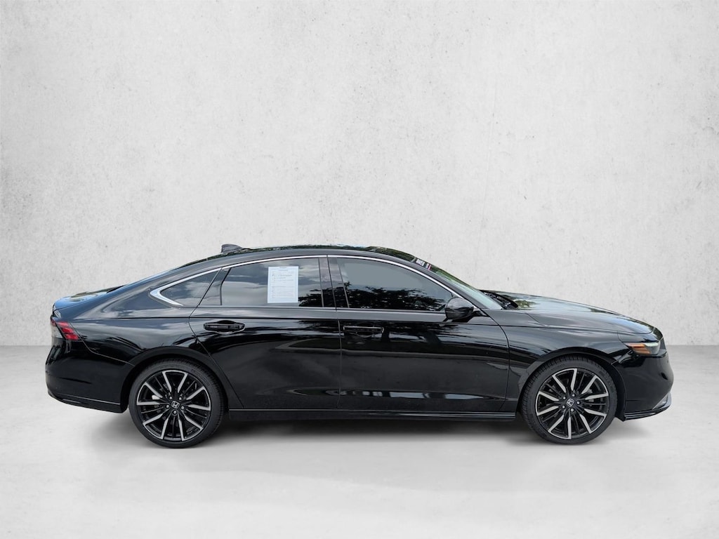 Used 2023 Honda Accord Hybrid Touring w/BSI Sedan