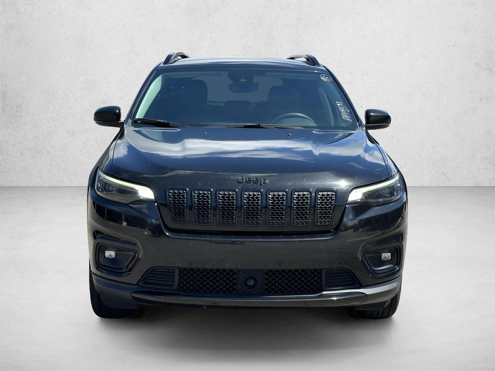 2023 Jeep Cherokee Altitude Lux photo 2