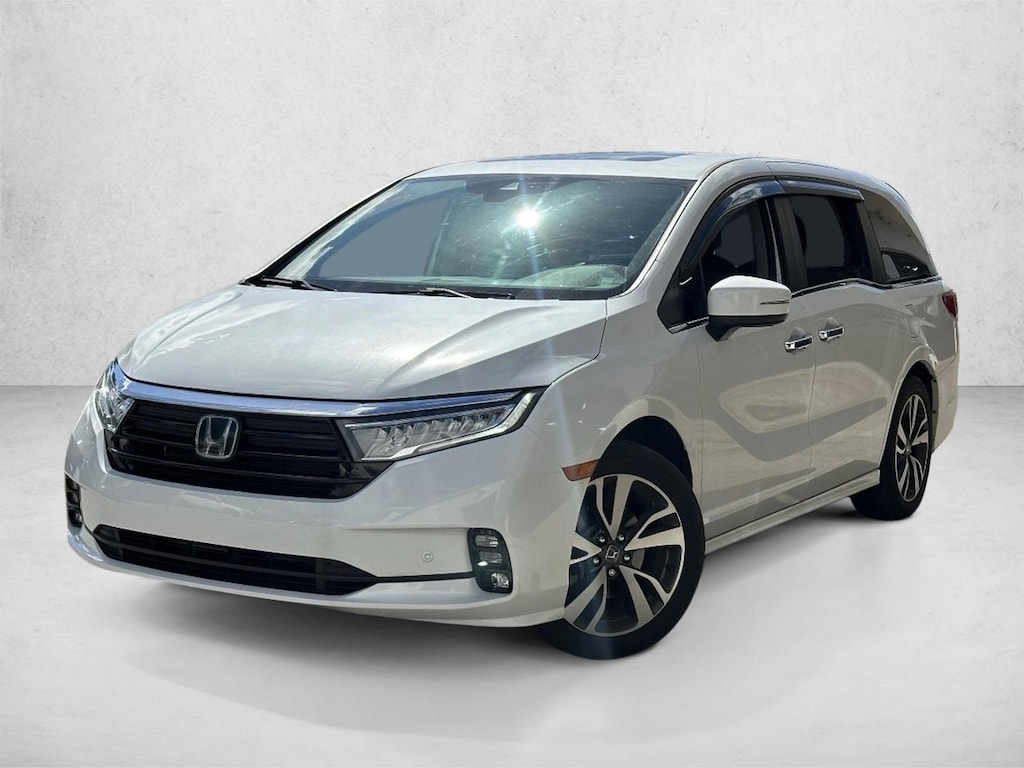 Used 2023 Honda Odyssey Touring Van