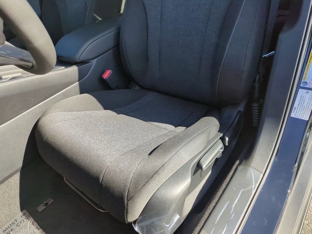 New 2025 Honda Accord LX Sedan