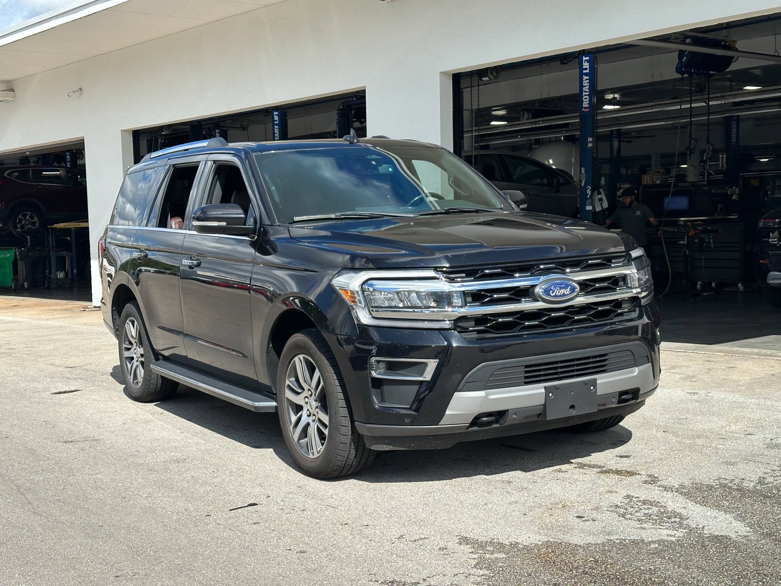 2022 Ford Expedition Limited photo 3