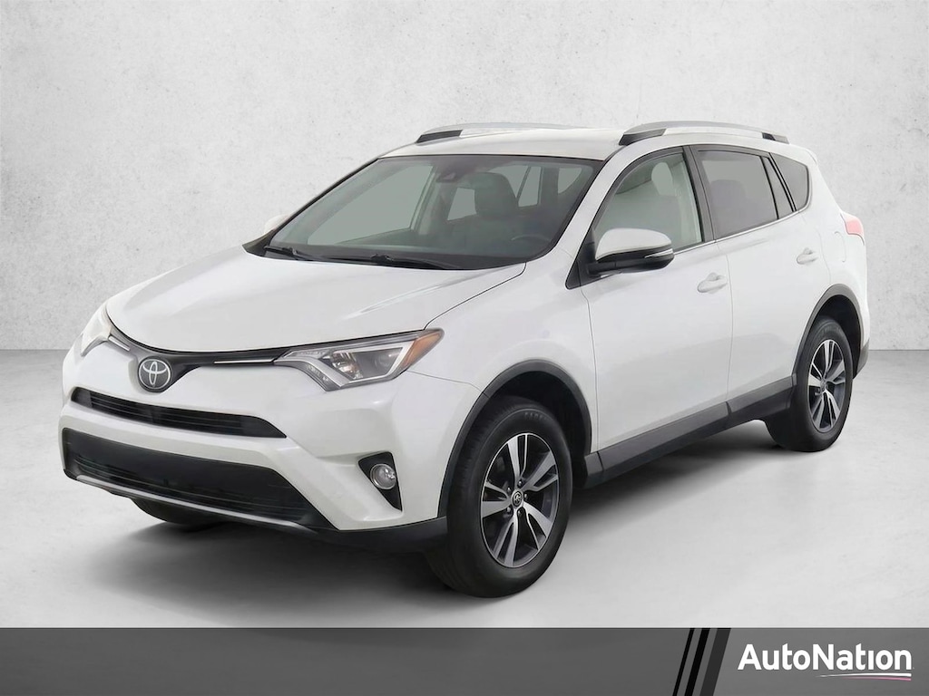 Used 2017 Toyota RAV4 XLE SUV