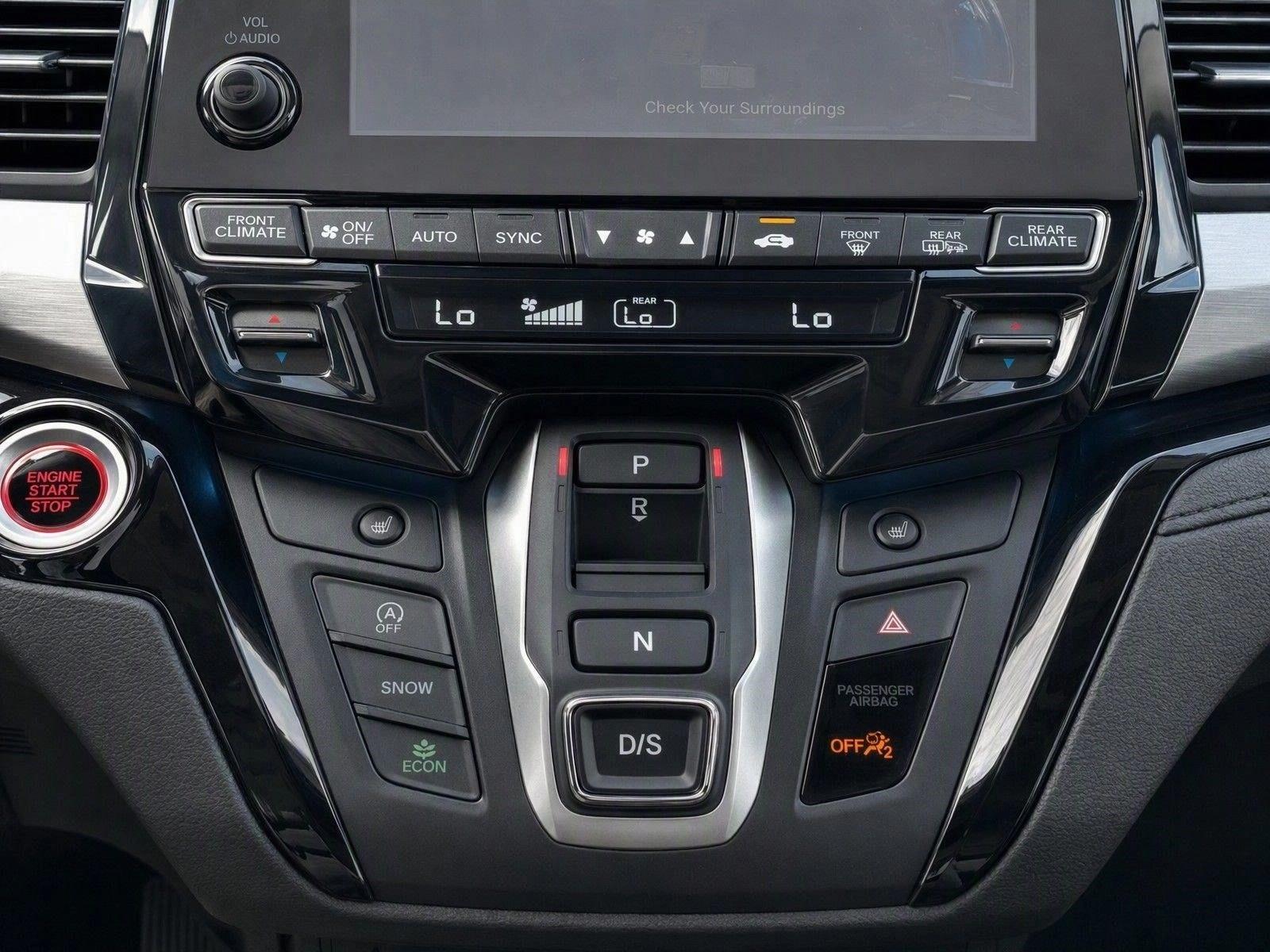2024 Honda Odyssey Touring - Photo 16