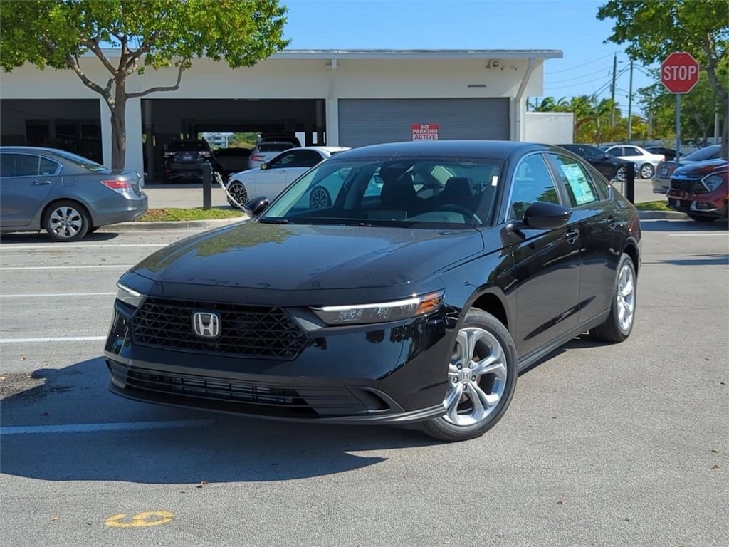 New 2025 Honda Accord LX Sedan