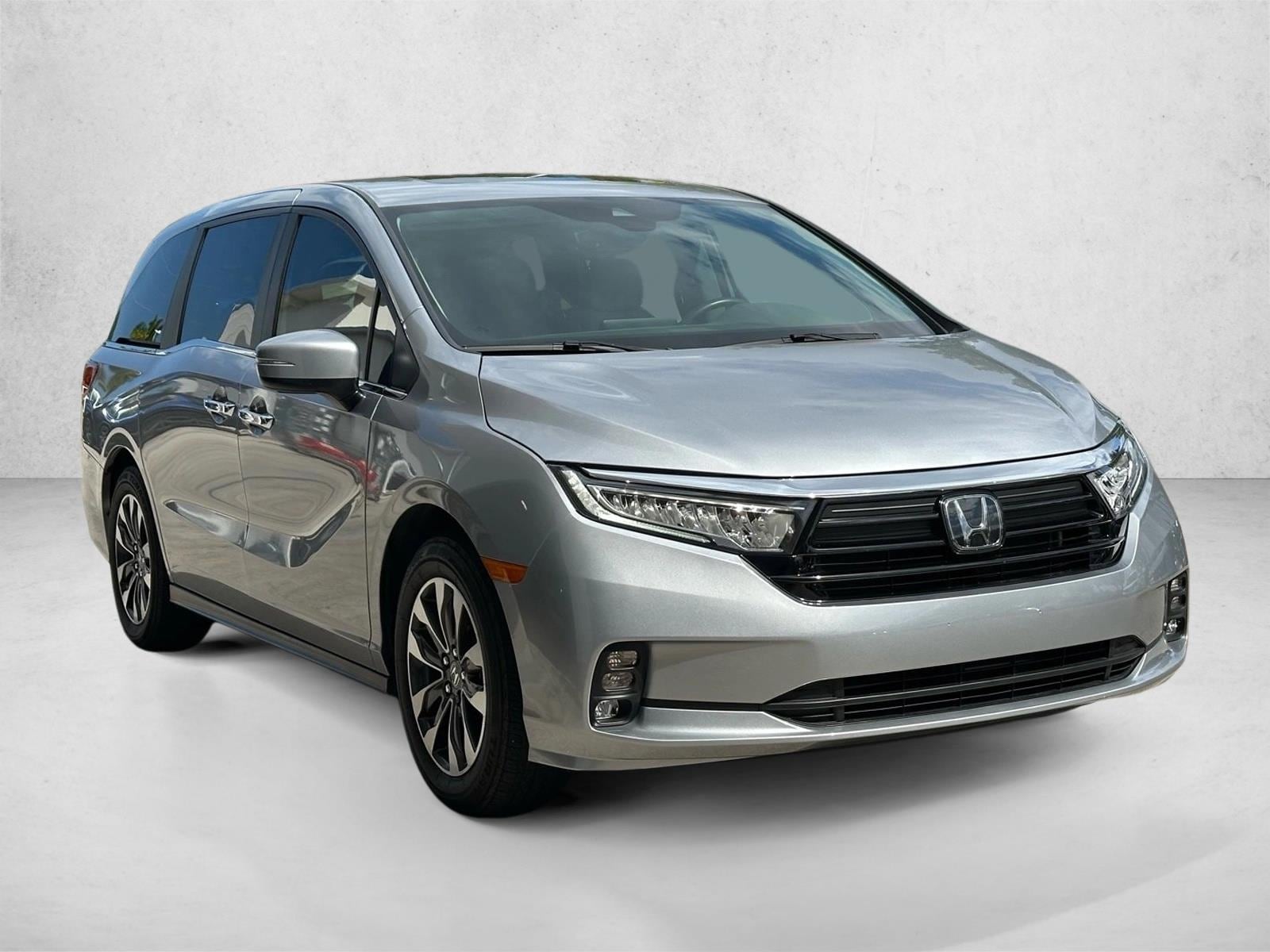 2024 Honda Odyssey EX-L - Photo 3