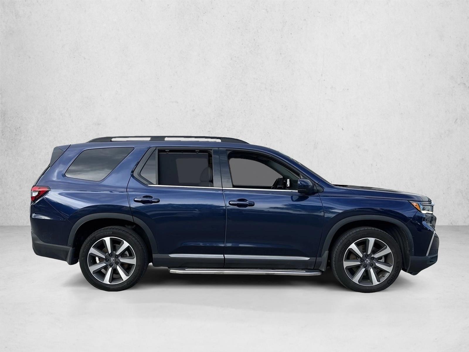 2023 Honda Pilot Touring photo 4