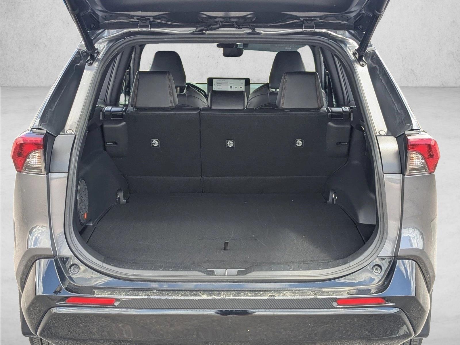 2023 Toyota RAV4 XSE - Photo 6