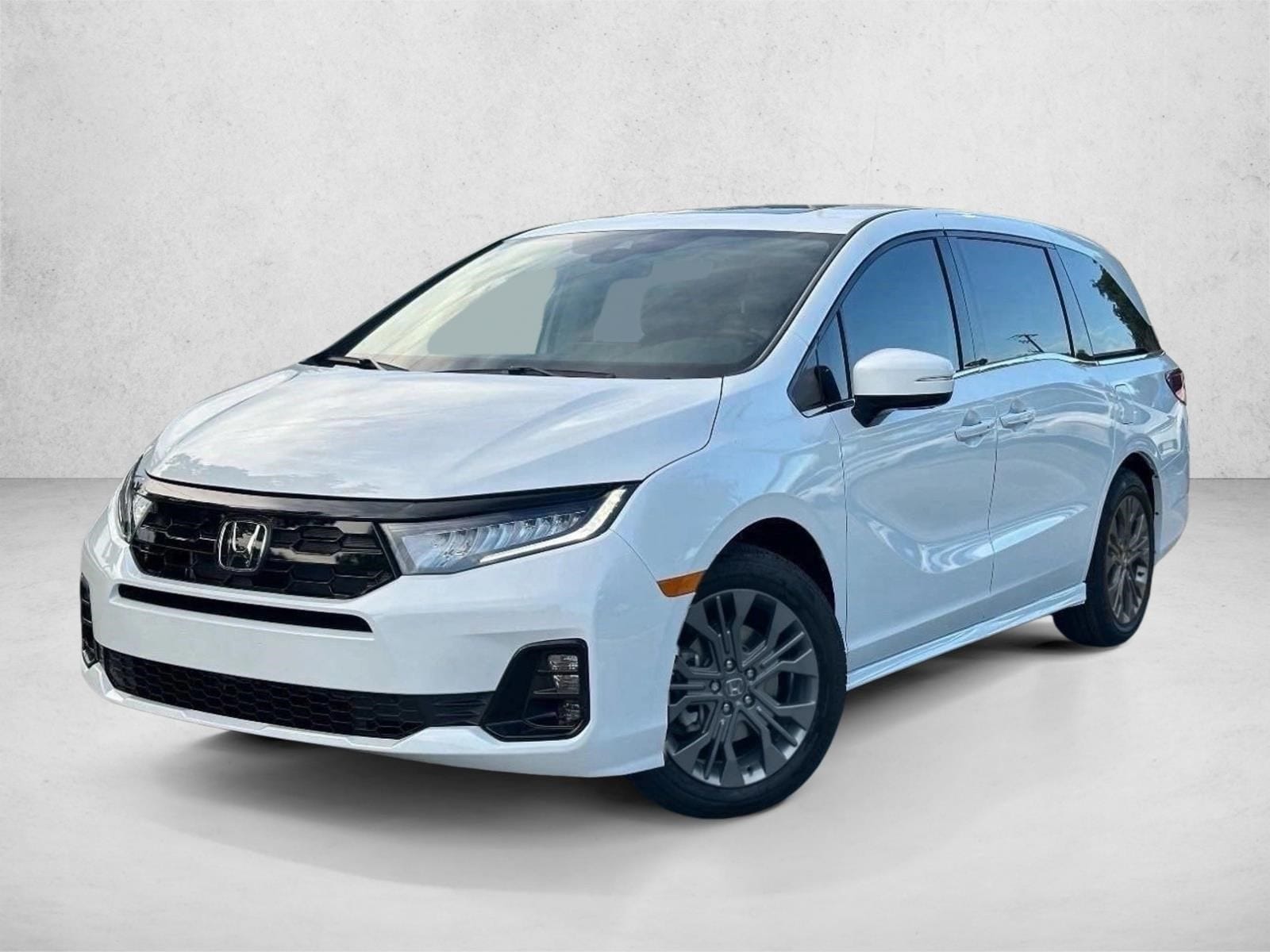 2026 Honda Odyssey Touring's photo