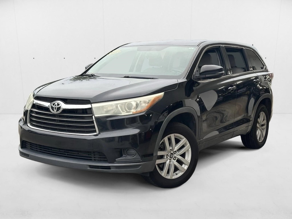 Used 2016 Toyota Highlander LE SUV