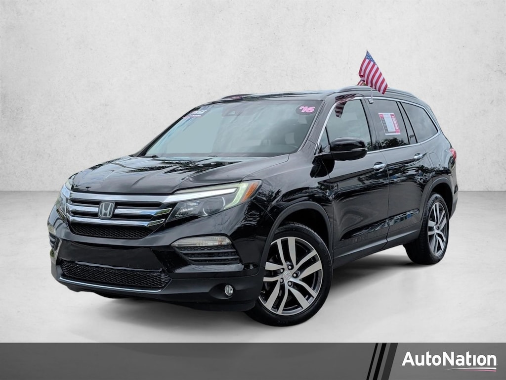 Used 2016 Honda Pilot Touring AWD SUV