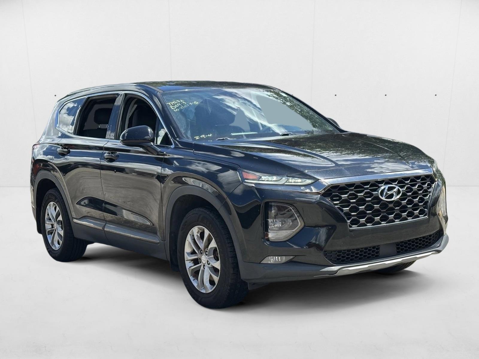 2019 Hyundai Santa Fe SEL photo 3
