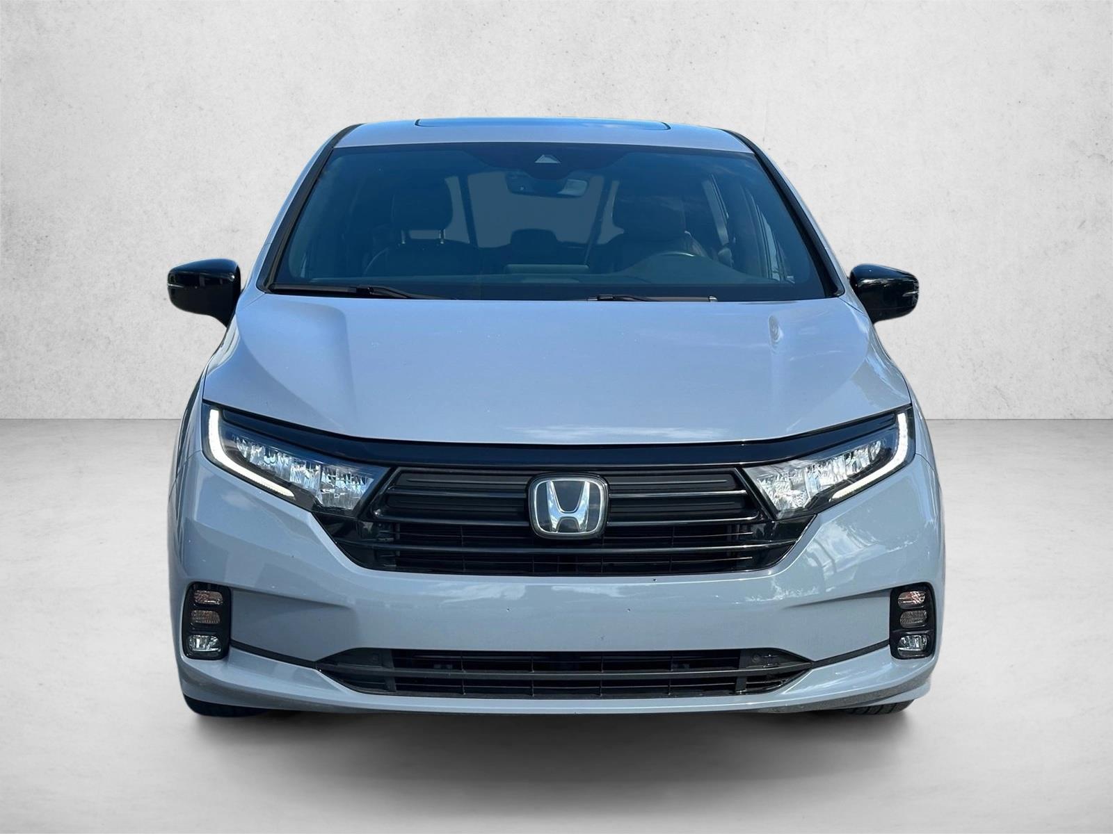 2023 Honda Odyssey Sport photo 2
