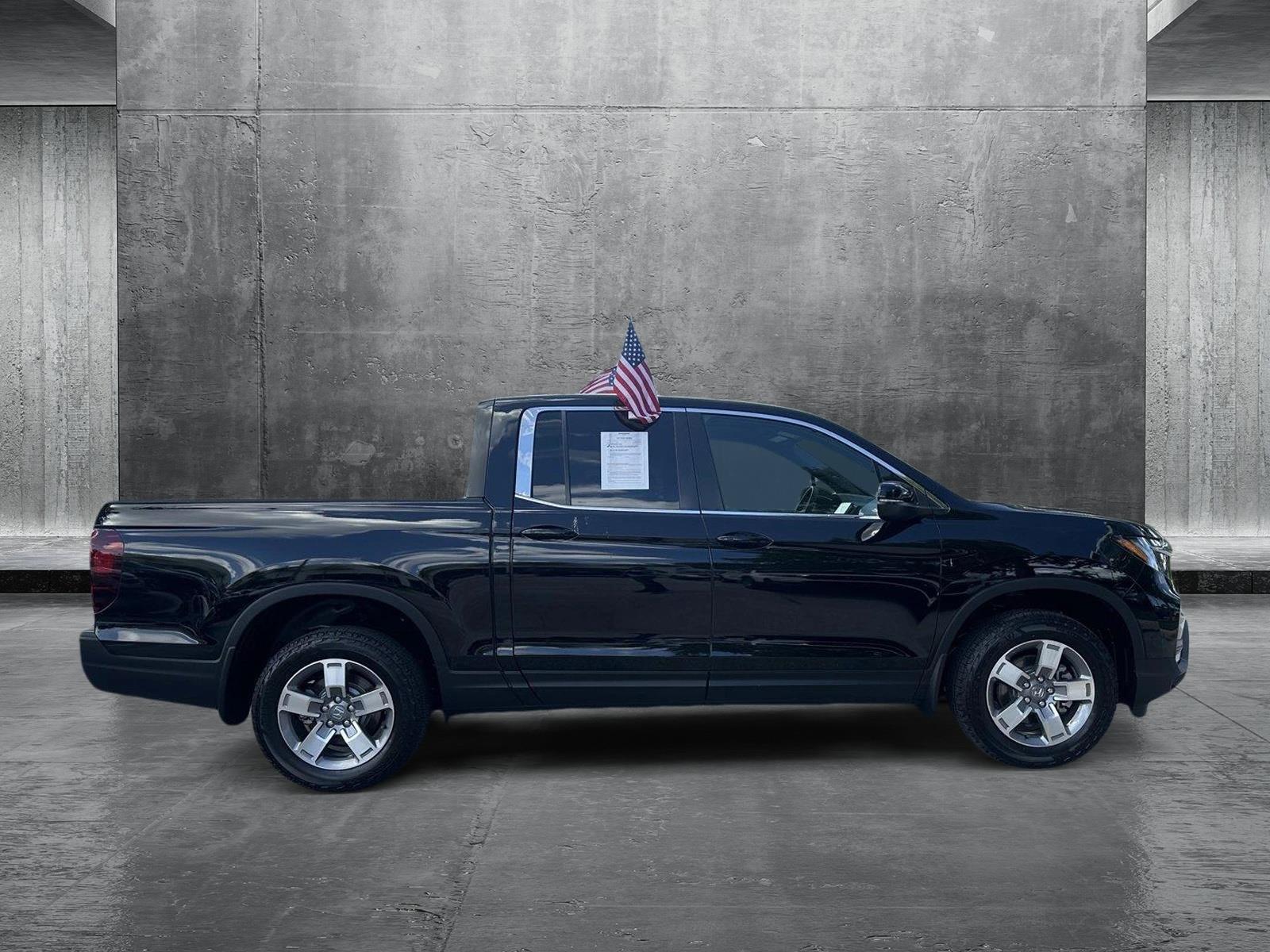 2025 Honda Ridgeline RTL photo 4