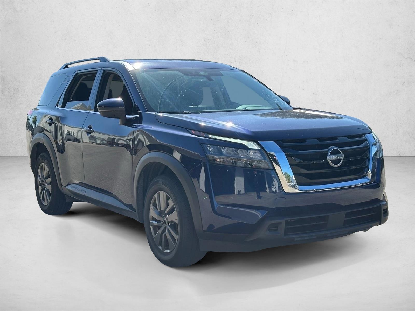 2024 Nissan Pathfinder SV photo 3