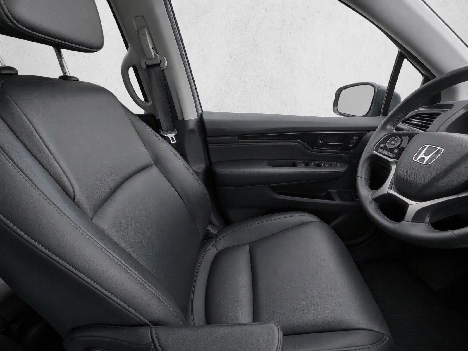 2024 Honda Odyssey Touring - Photo 17