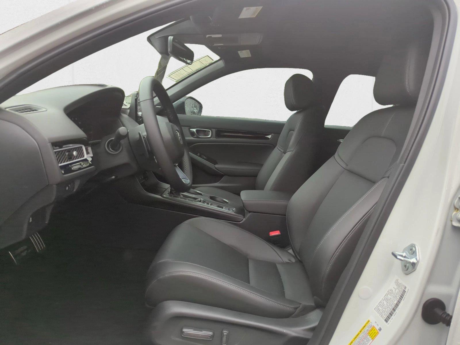 2025 Honda Civic Hybrid Sport Touring photo 3