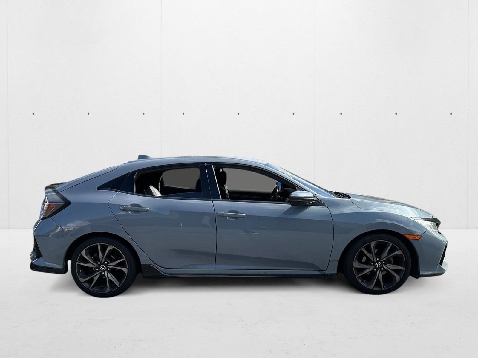 2018 Honda Civic Hatchback Sport photo 3