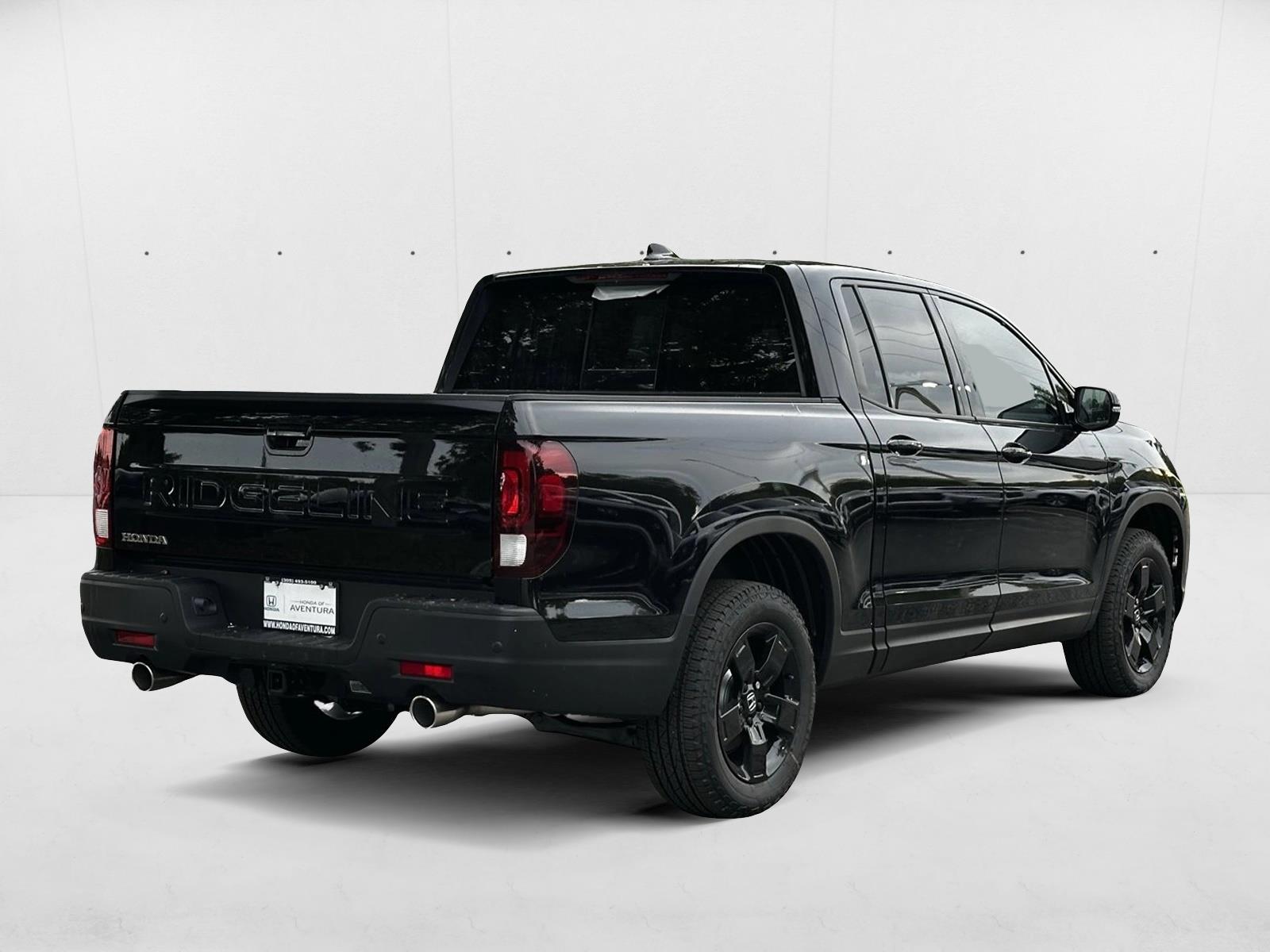 2025 Honda Ridgeline Black Edition photo 2