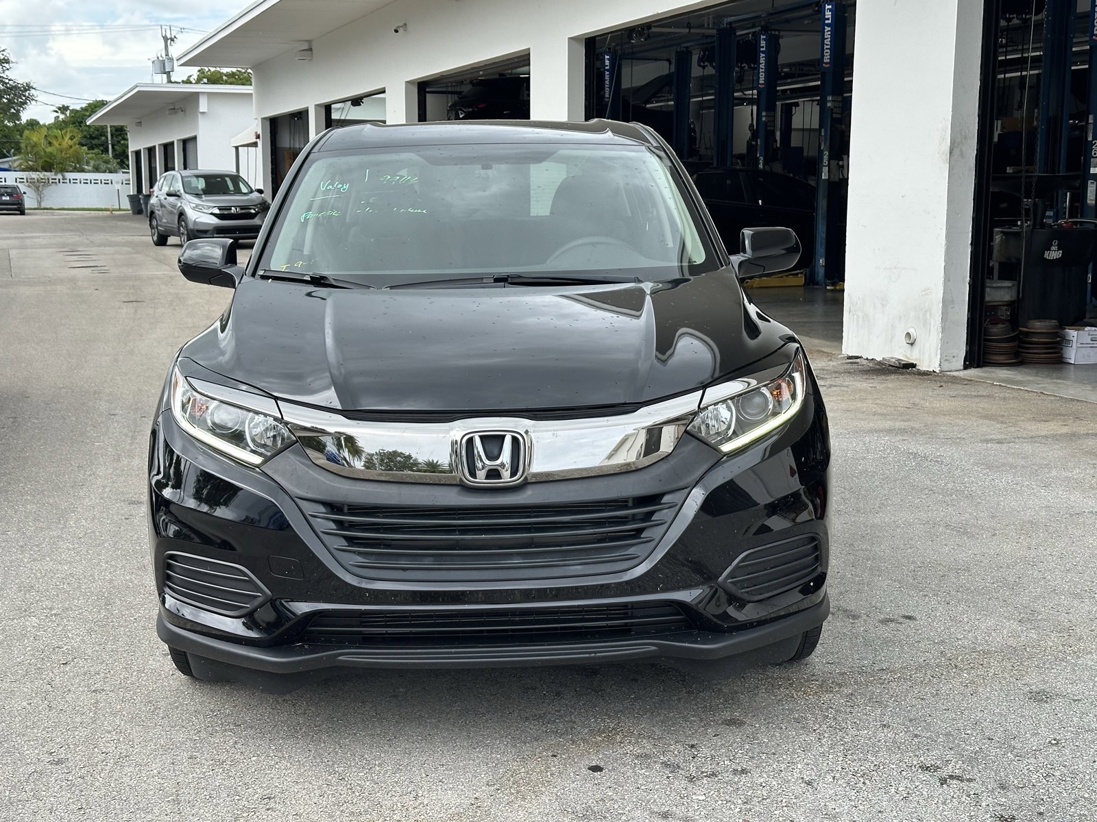 2022 Honda HR-V LX 2WD photo 2
