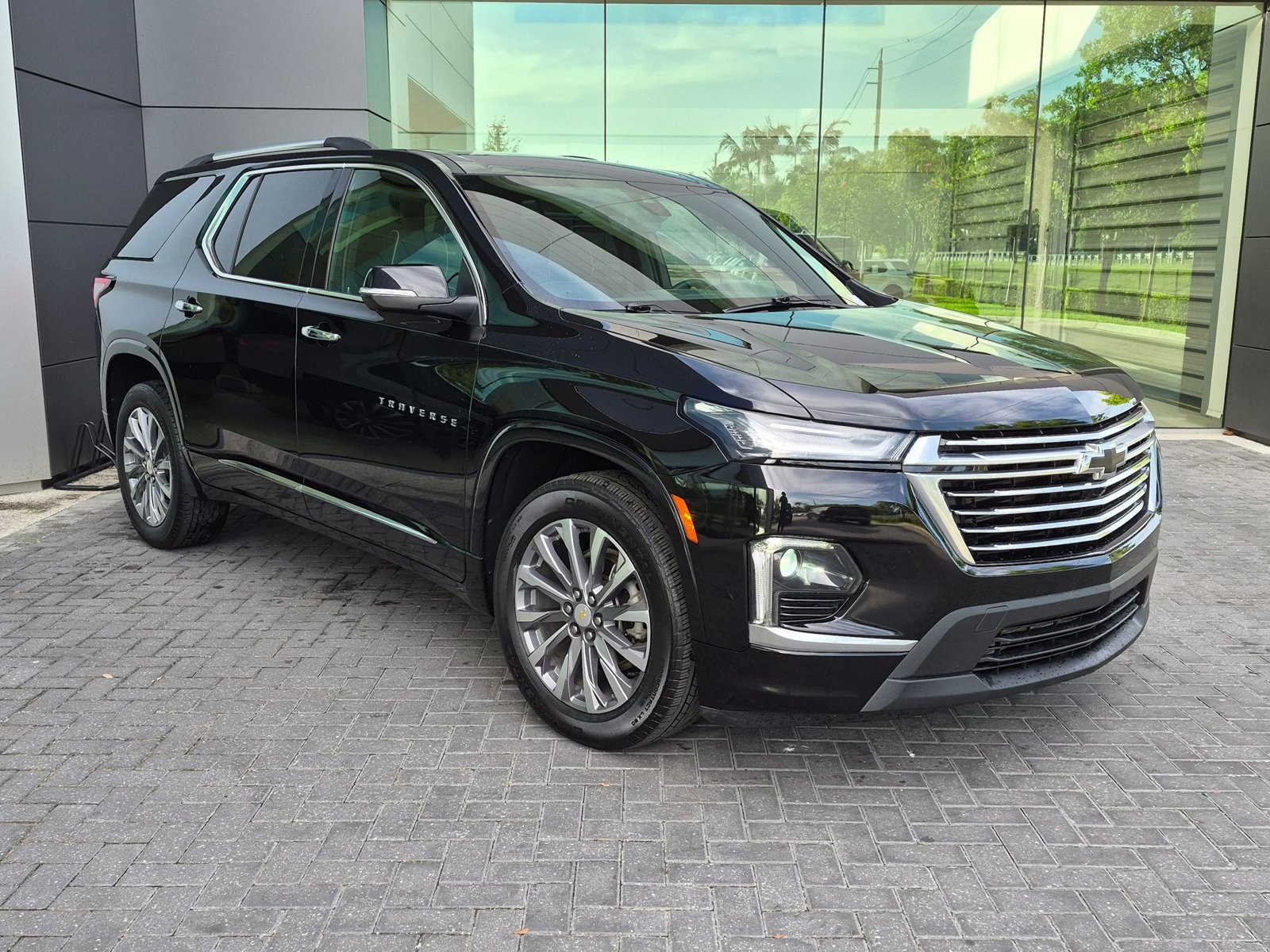 Used 2023 Chevrolet Traverse Premier SUV