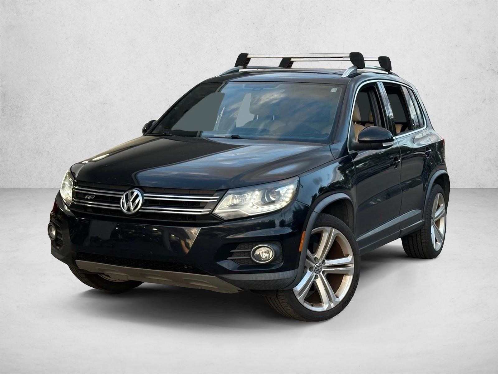 2014 Volkswagen Tiguan S's photo