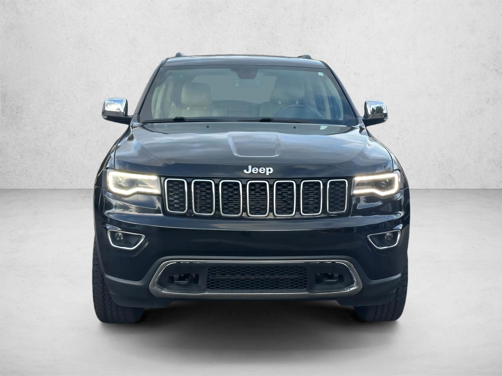 2020 Jeep Grand Cherokee Limited photo 2