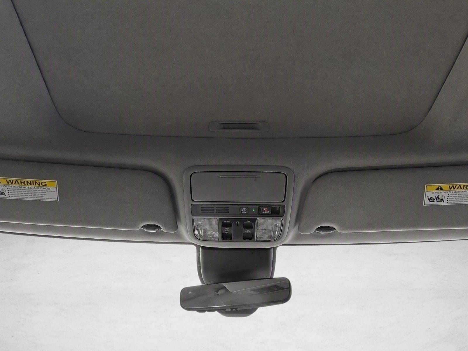 2024 Honda Odyssey Touring - Photo 12