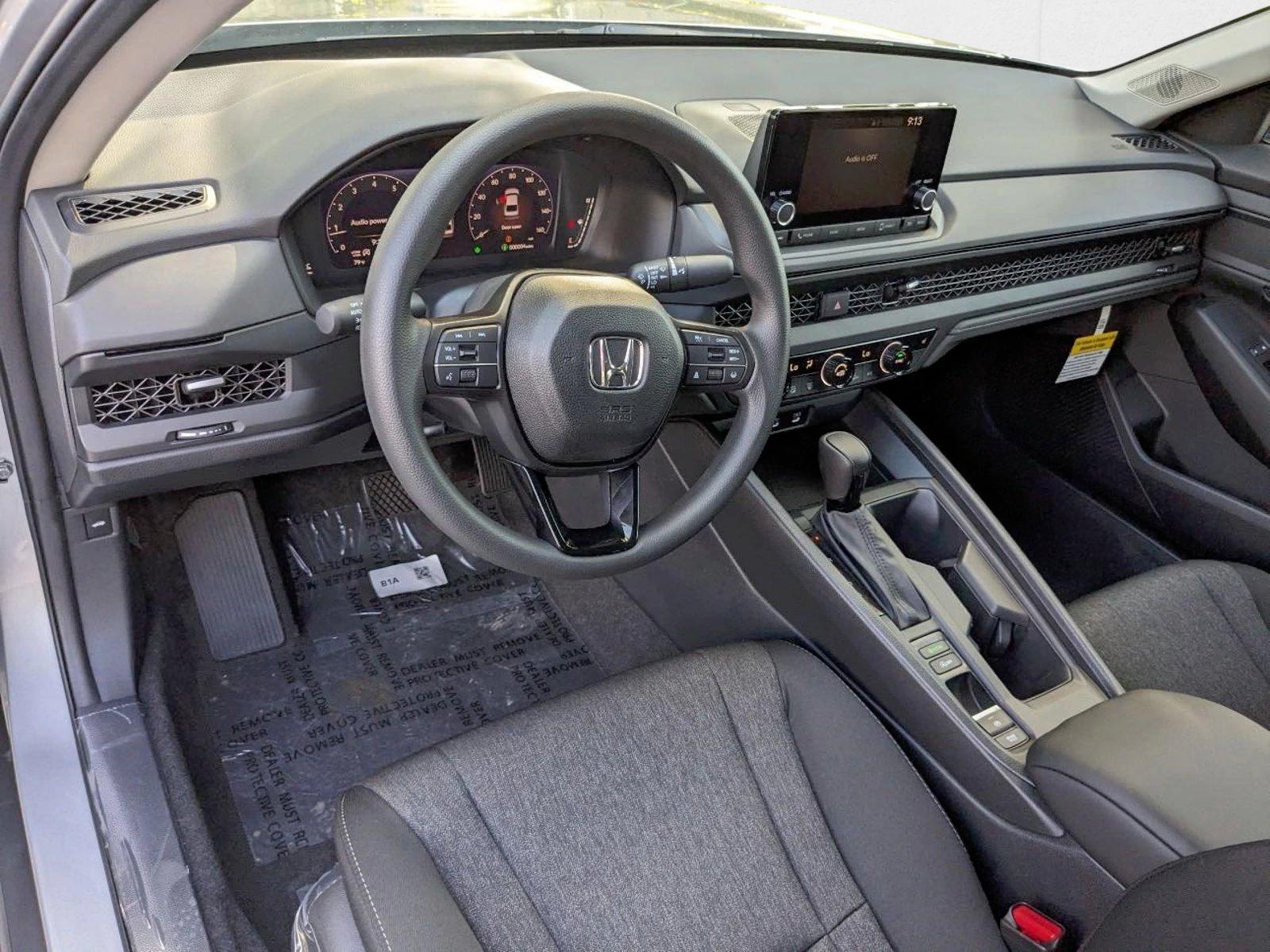 2025 Honda Accord LX photo 3