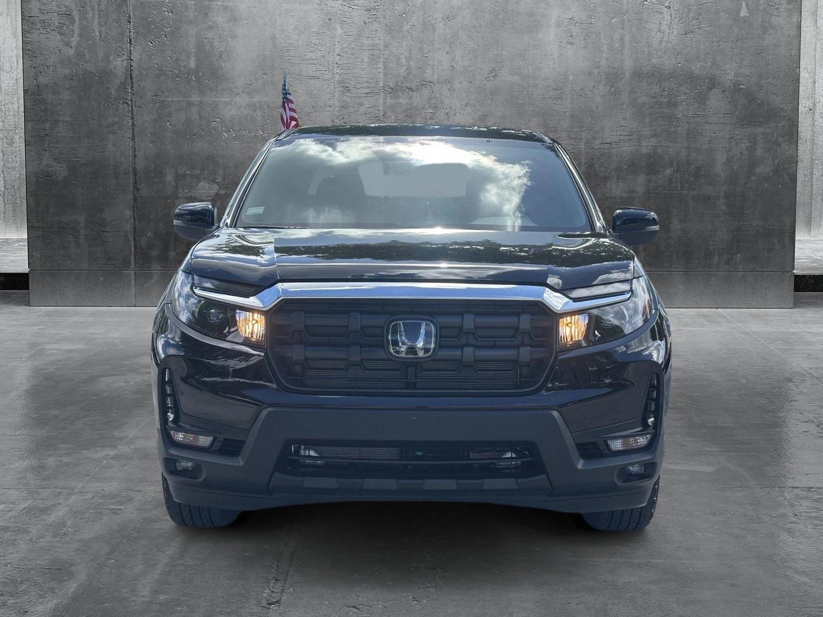 Used 2025 Honda Ridgeline RTL with VIN 5FPYK3F57SB032828 for sale in Hollywood, FL