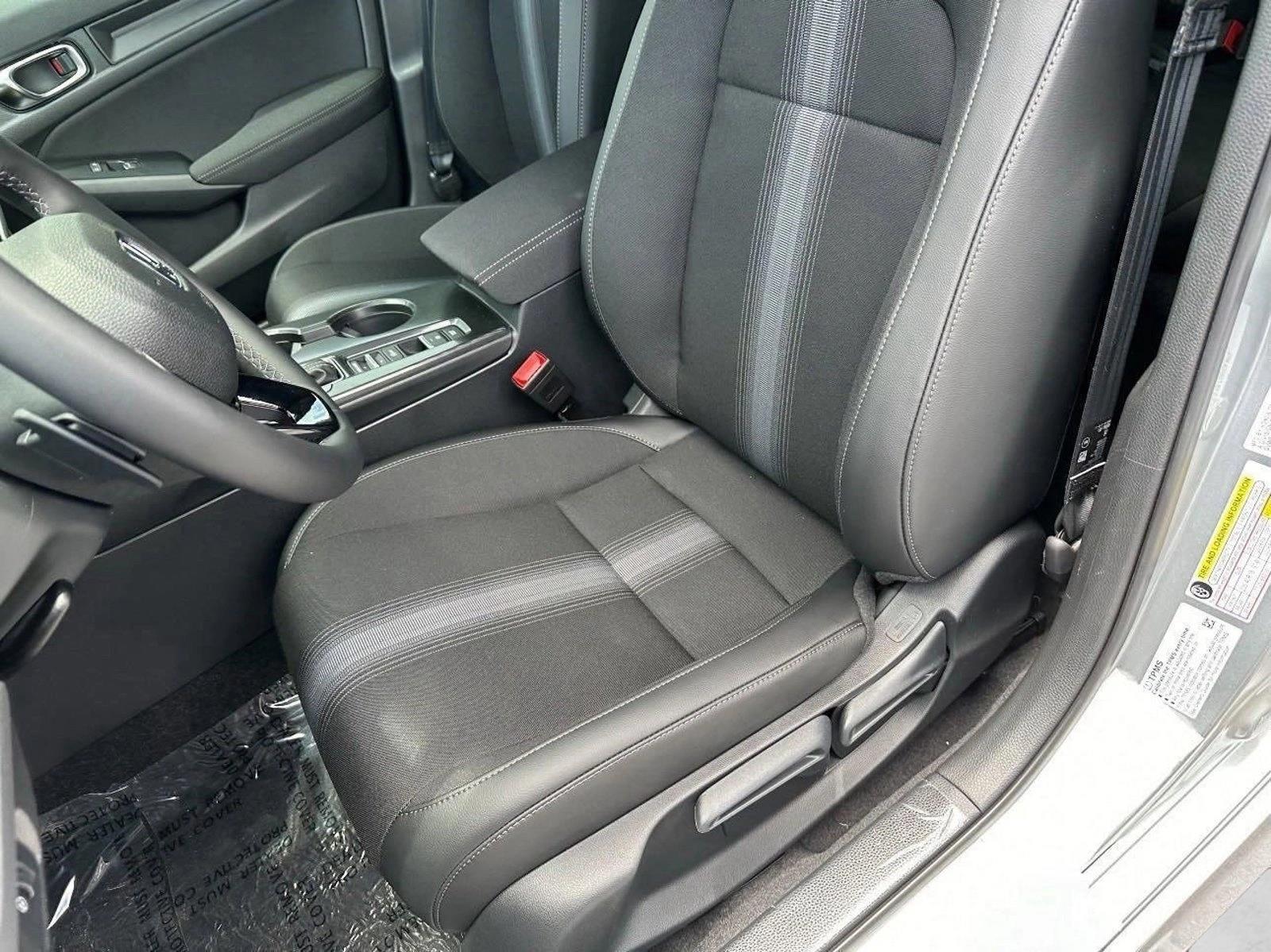 2026 Honda Civic Sport photo 4