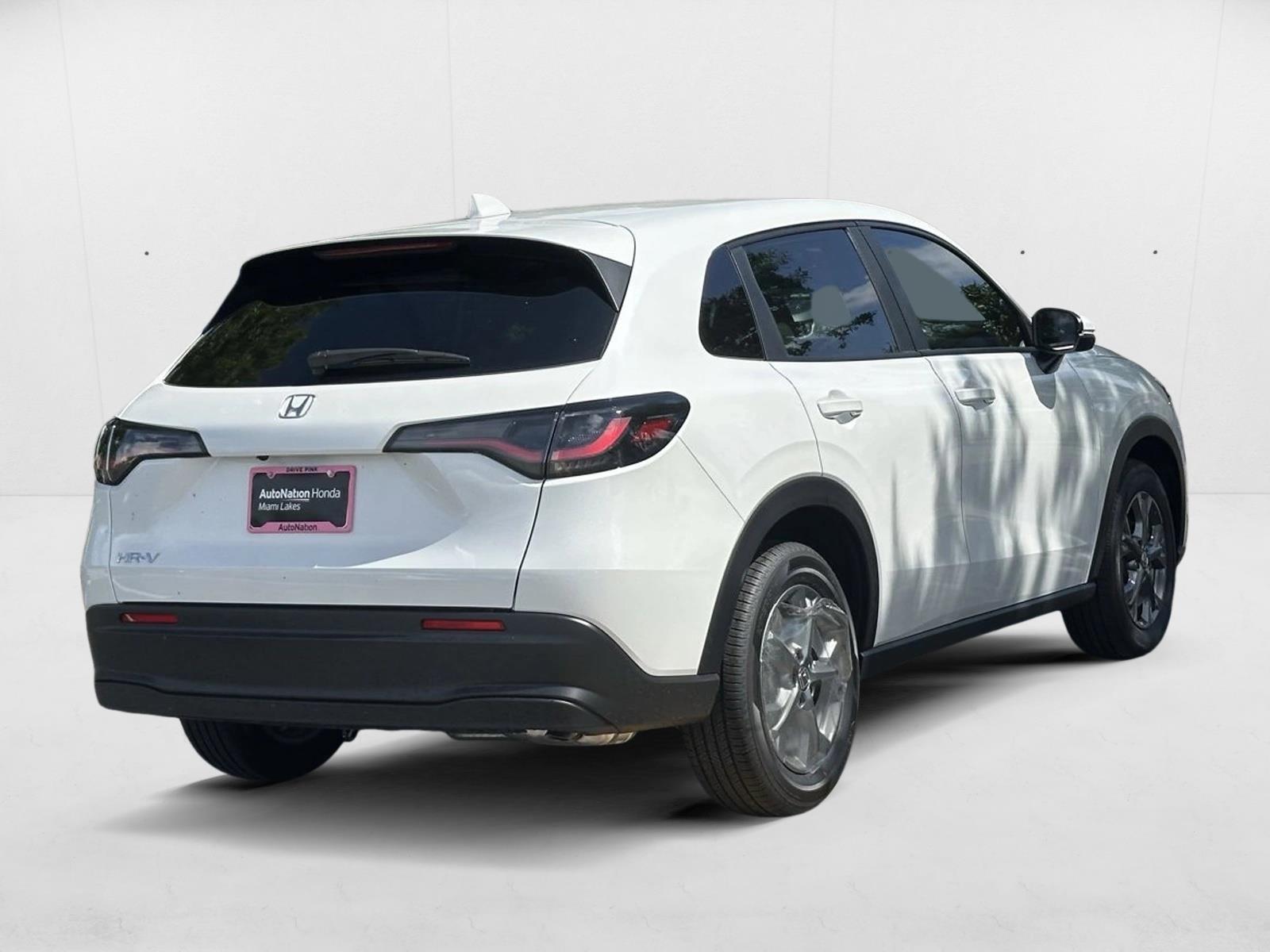 2026 Honda HR-V LX photo 2