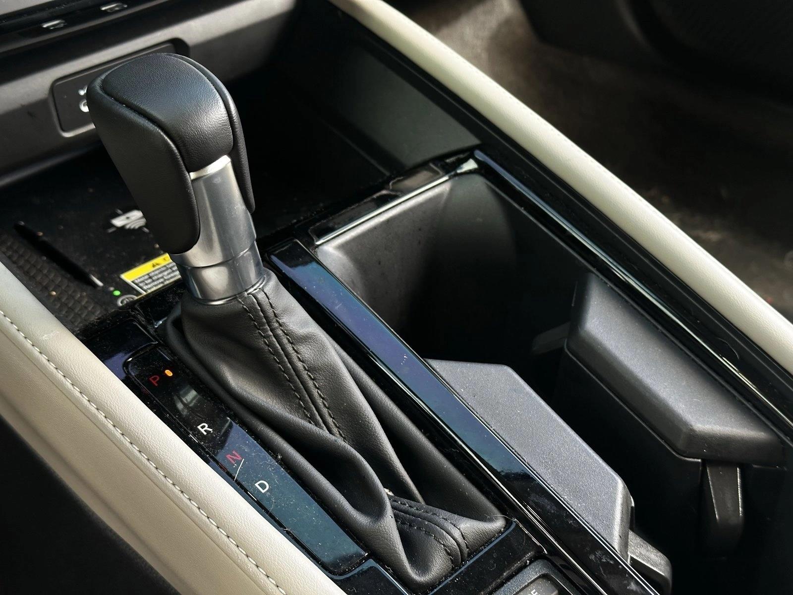 2026 Honda Accord Hybrid EX-L - Photo 14