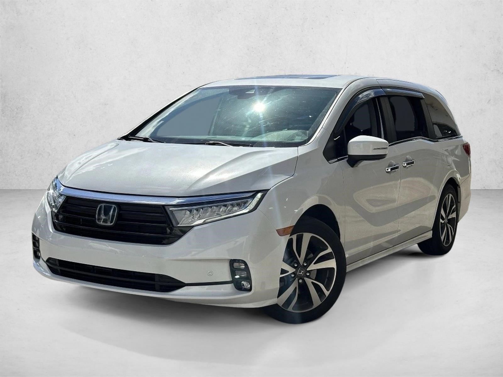 2023 Honda Odyssey Touring's photo
