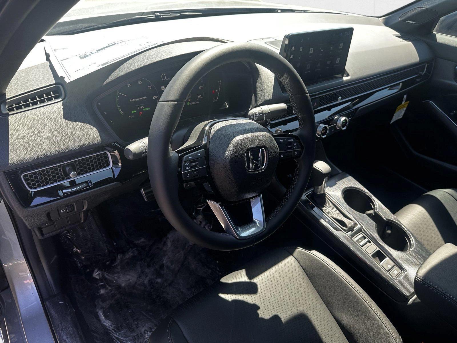 2025 Honda Civic Hybrid Sport Touring photo 3