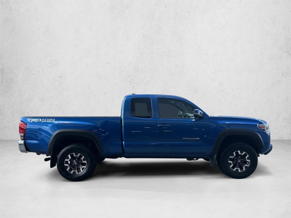 Used 2017 Toyota Tacoma SR5 V6 Truck Access Cab