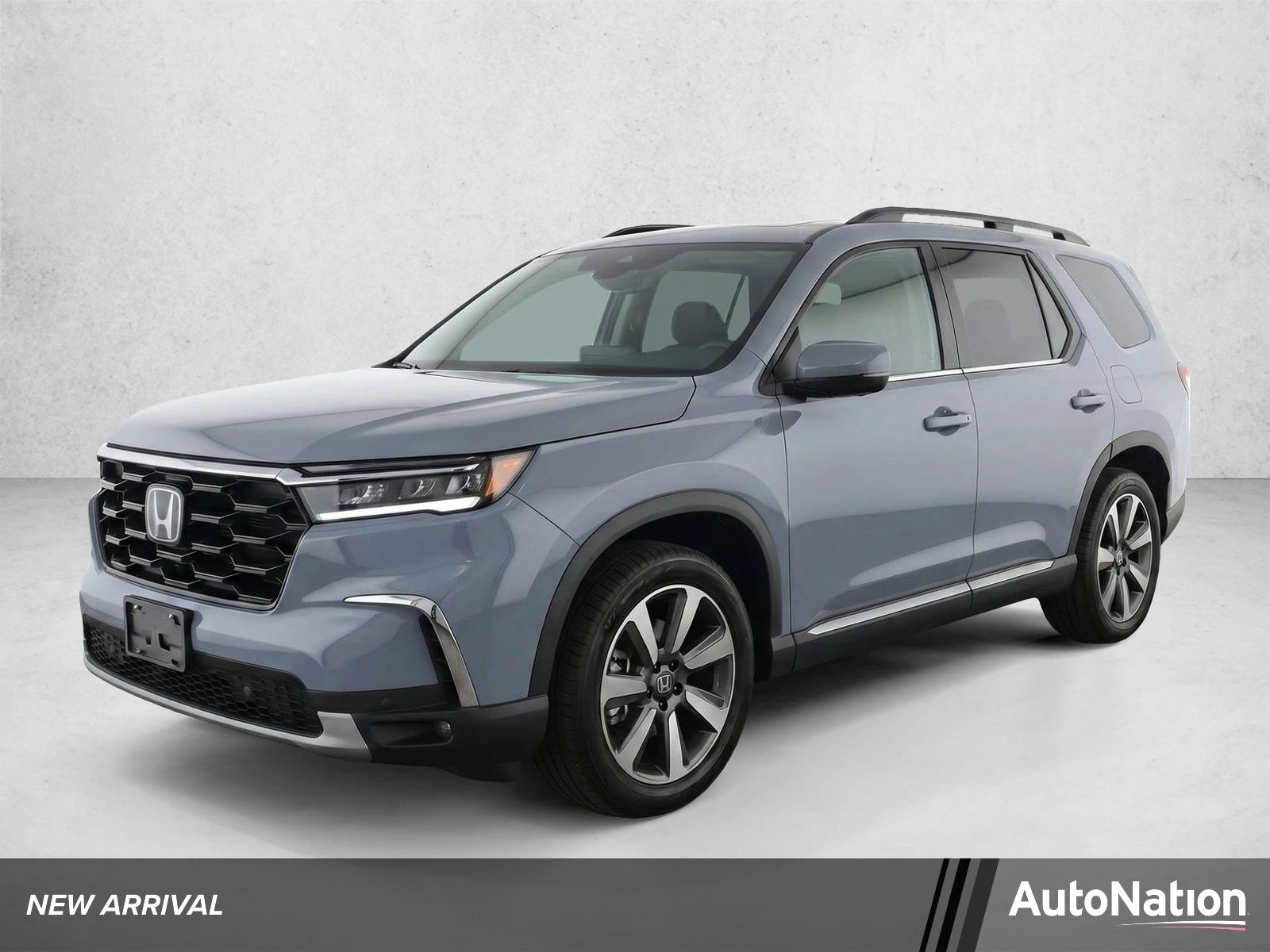 2024 Honda Pilot Touring 2WD's photo