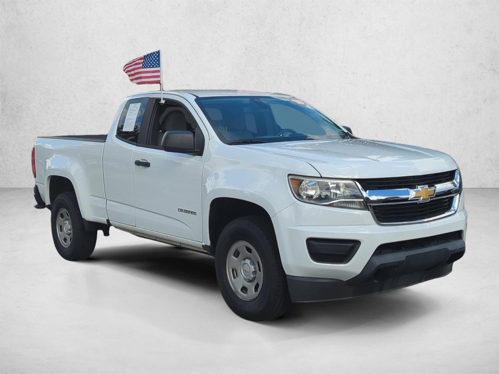 2018 Chevrolet Colorado Work Truck photo 3