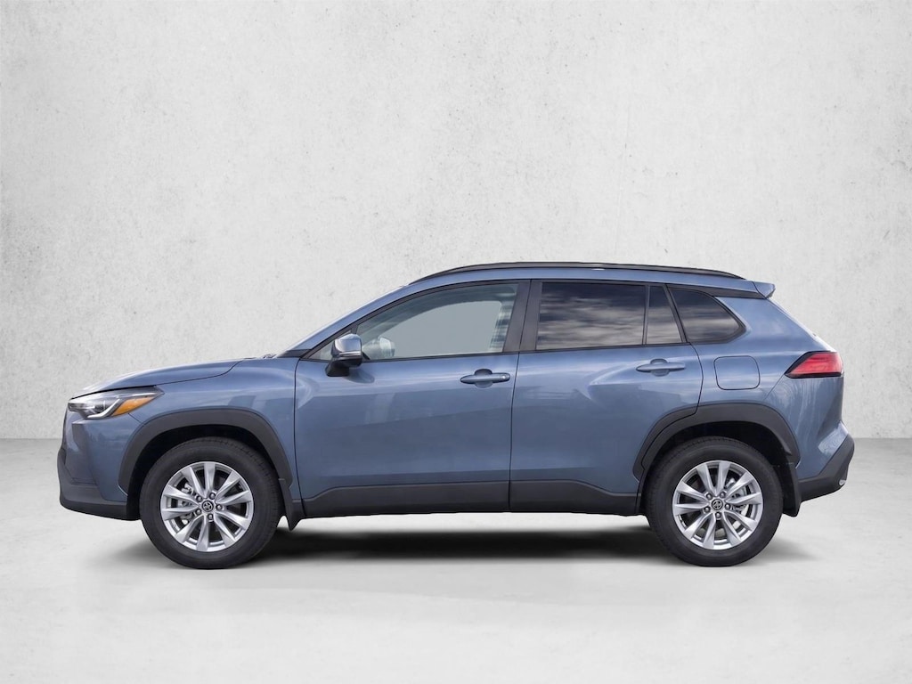 Used 2025 Toyota Corolla Cross LE SUV