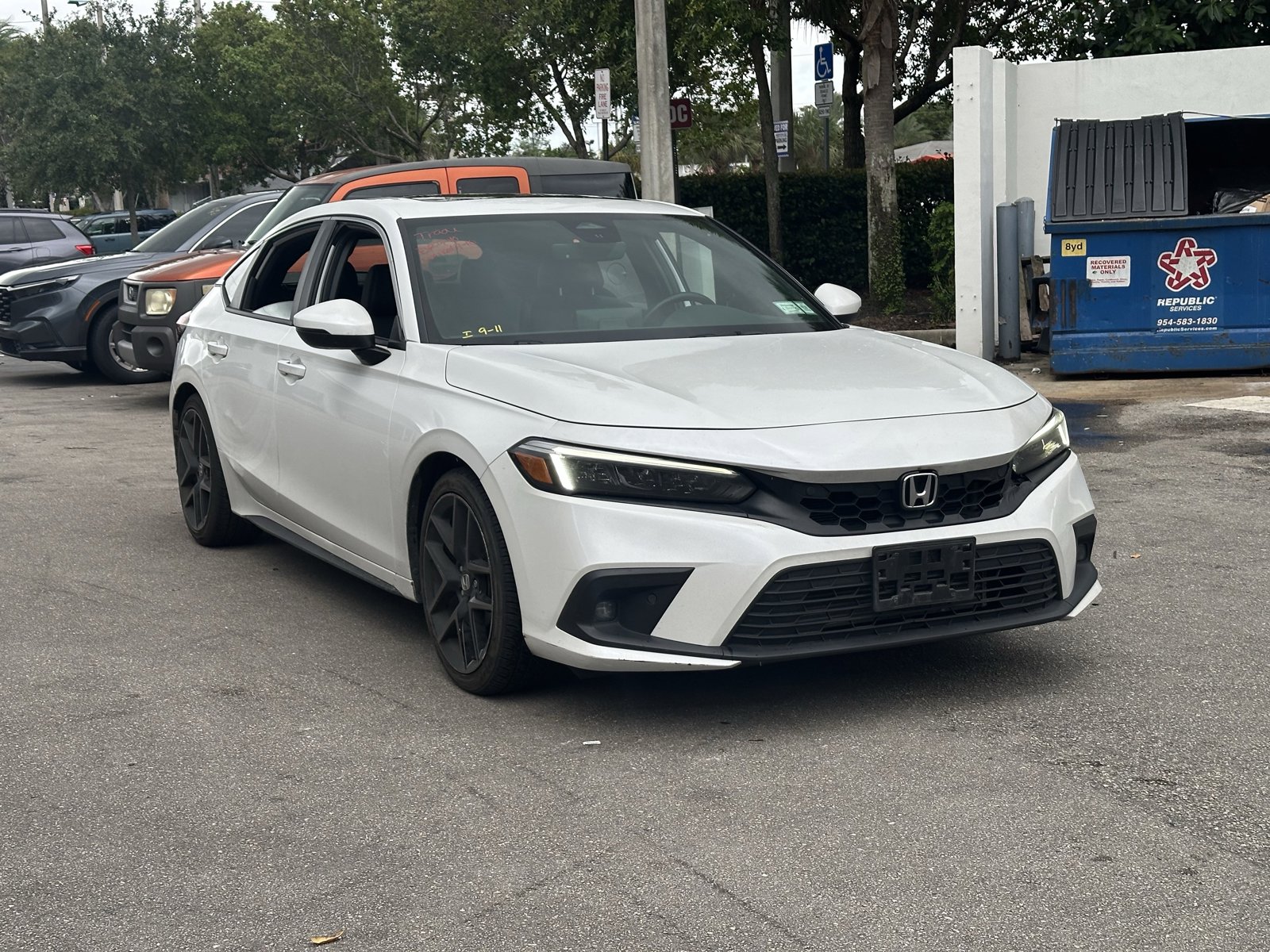2024 Honda Civic Sport Touring Hatchback photo 3