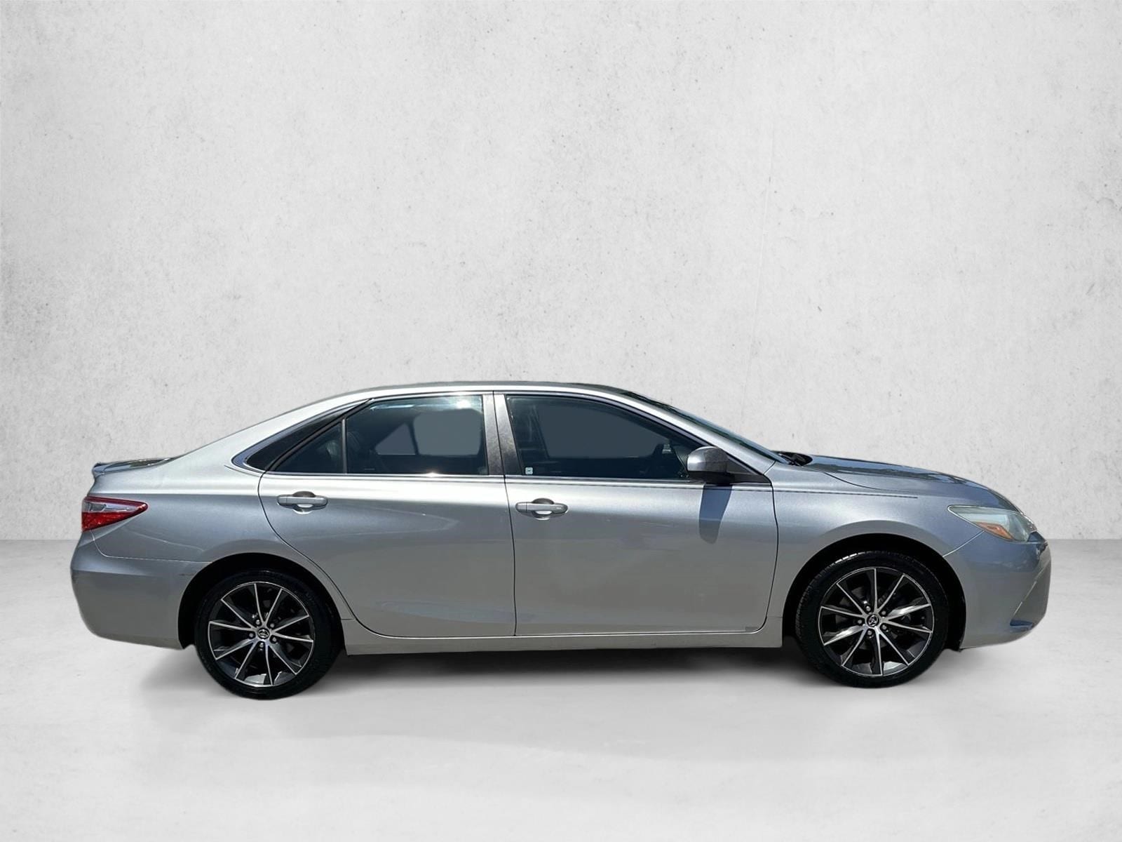 2016 Toyota Camry XSE