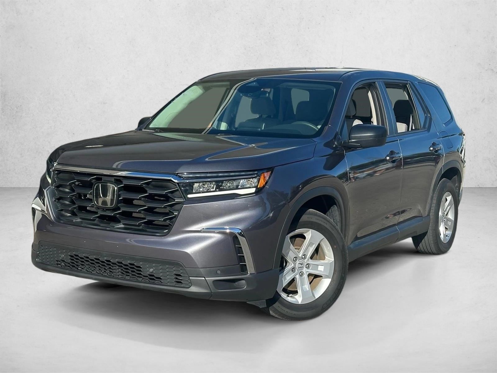 2023 Honda Pilot LX's photo