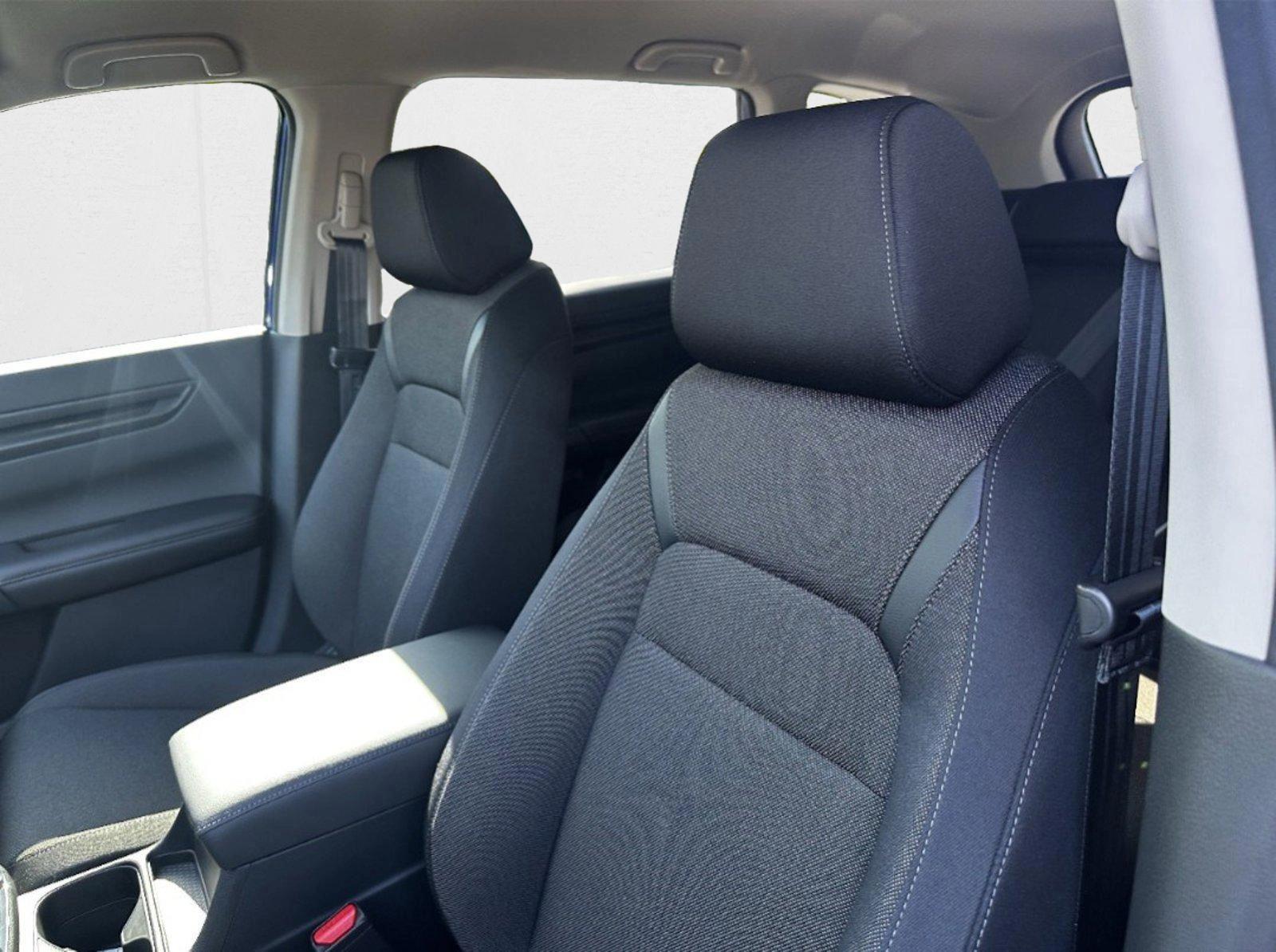 2025 Honda CR-V LX photo 4