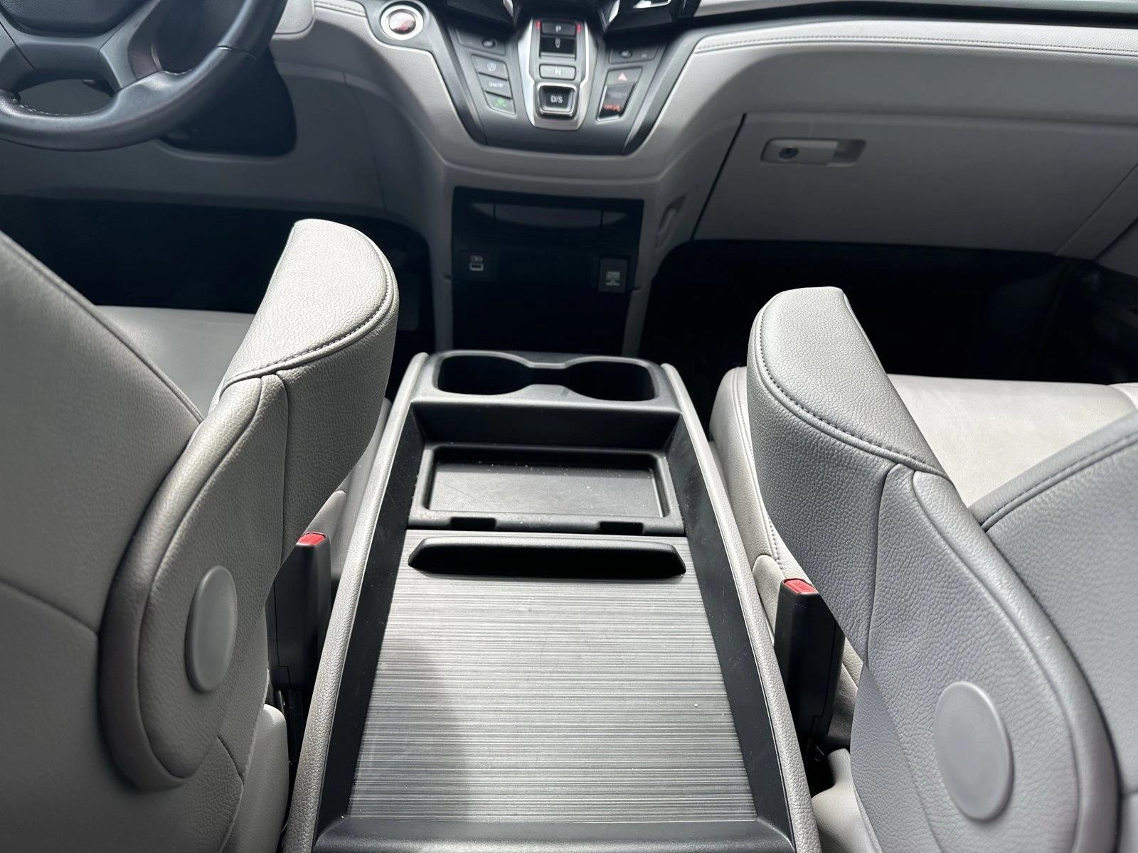 2024 Honda Odyssey EX-L - Photo 23