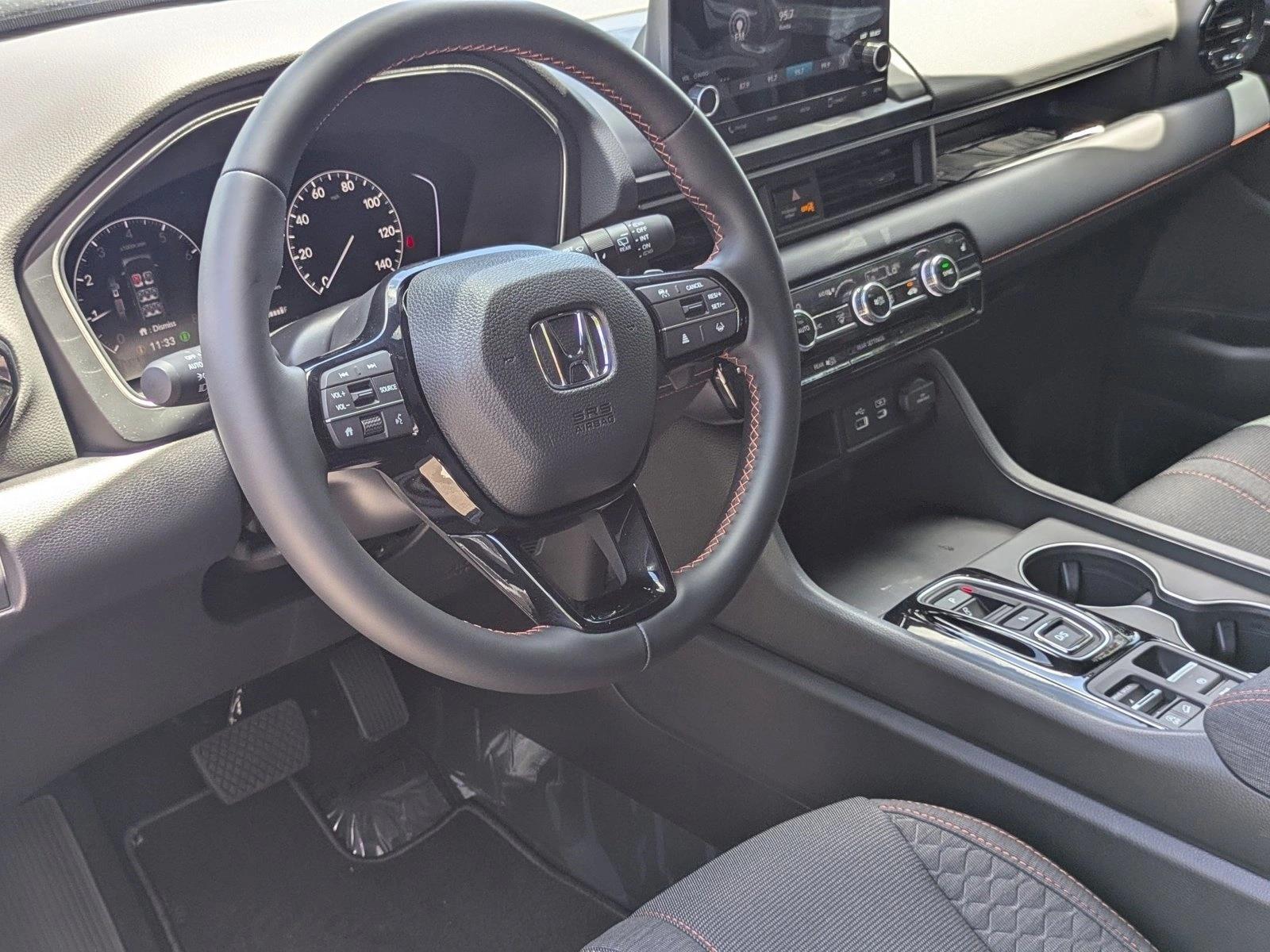 2025 Honda Pilot Sport photo 2