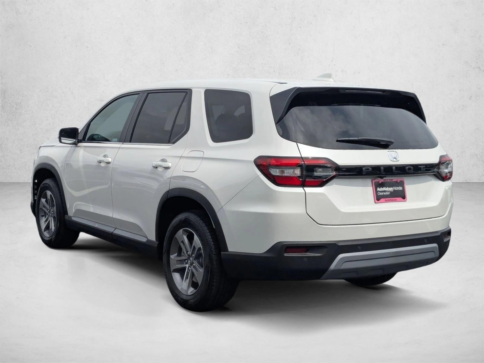 2025 Honda Pilot EX-L - Photo 8