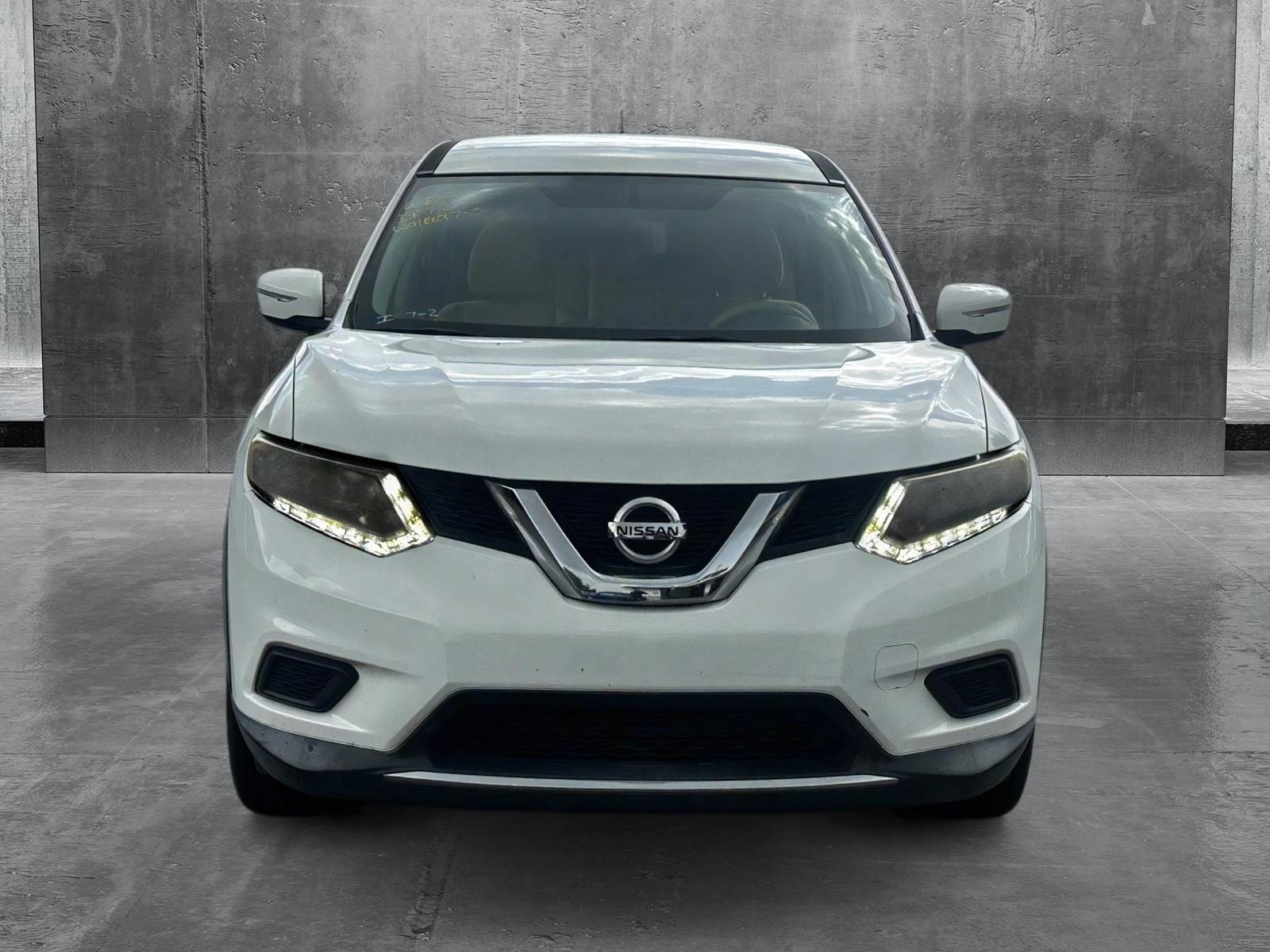 Used 2015 Nissan Rogue S with VIN KNMAT2MT7FP579290 for sale in Hollywood, FL