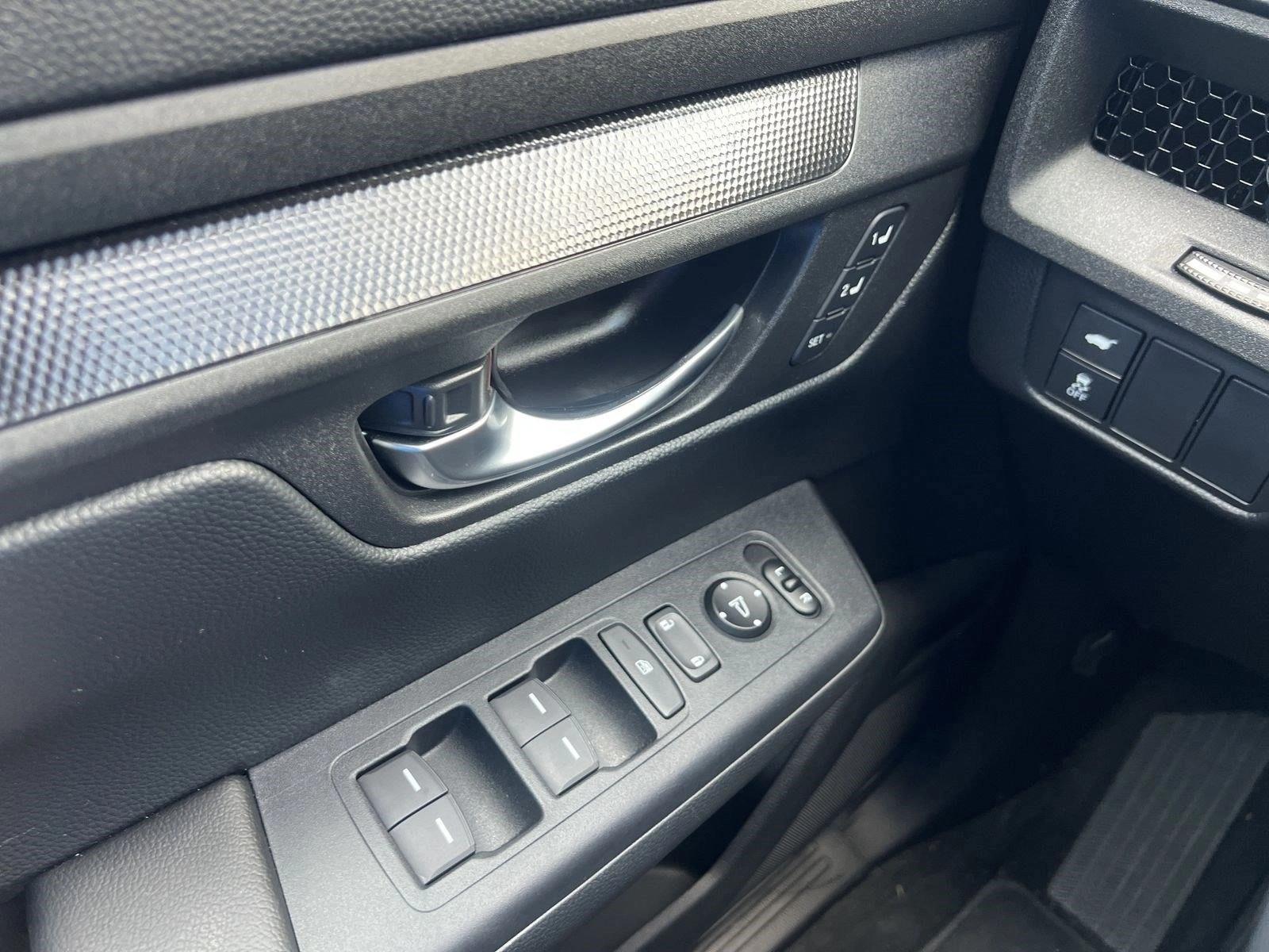 2025 Honda CR-V Sport-L - Photo 10